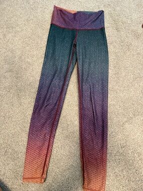 High-Waist Ombre Ribbed Leggings - Multi-Color